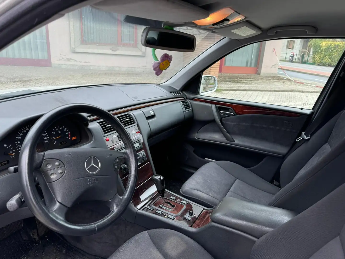Mercedes-Benz E 200 E 200 k Elegance FL Zilver - 2