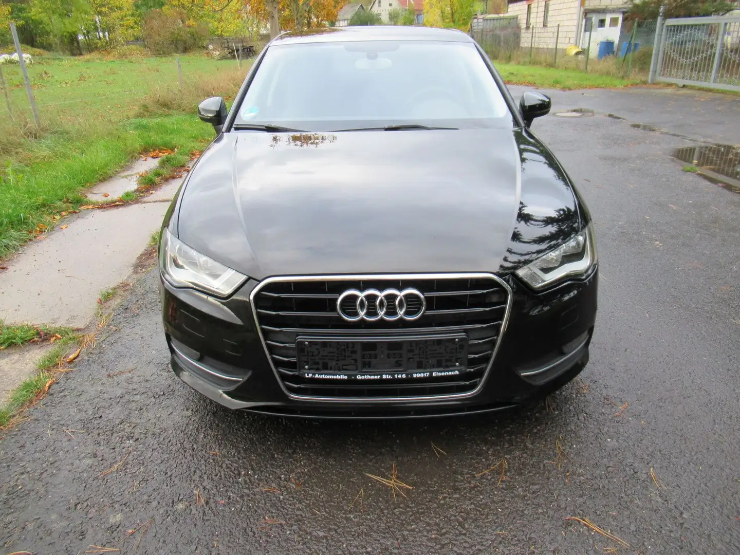 Audi A3 2.0 TDI clean diesel Attraction Klima/Navi/SH Schwarz - 2