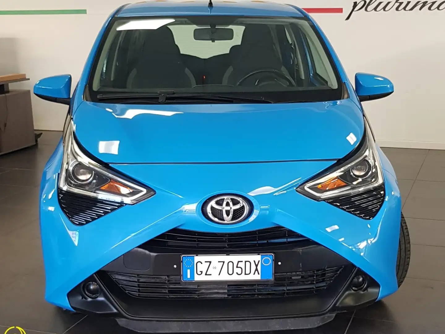 Toyota Aygo Aygo II 2018 5p 5p 1.0 x-cite 72cv Blau - 2