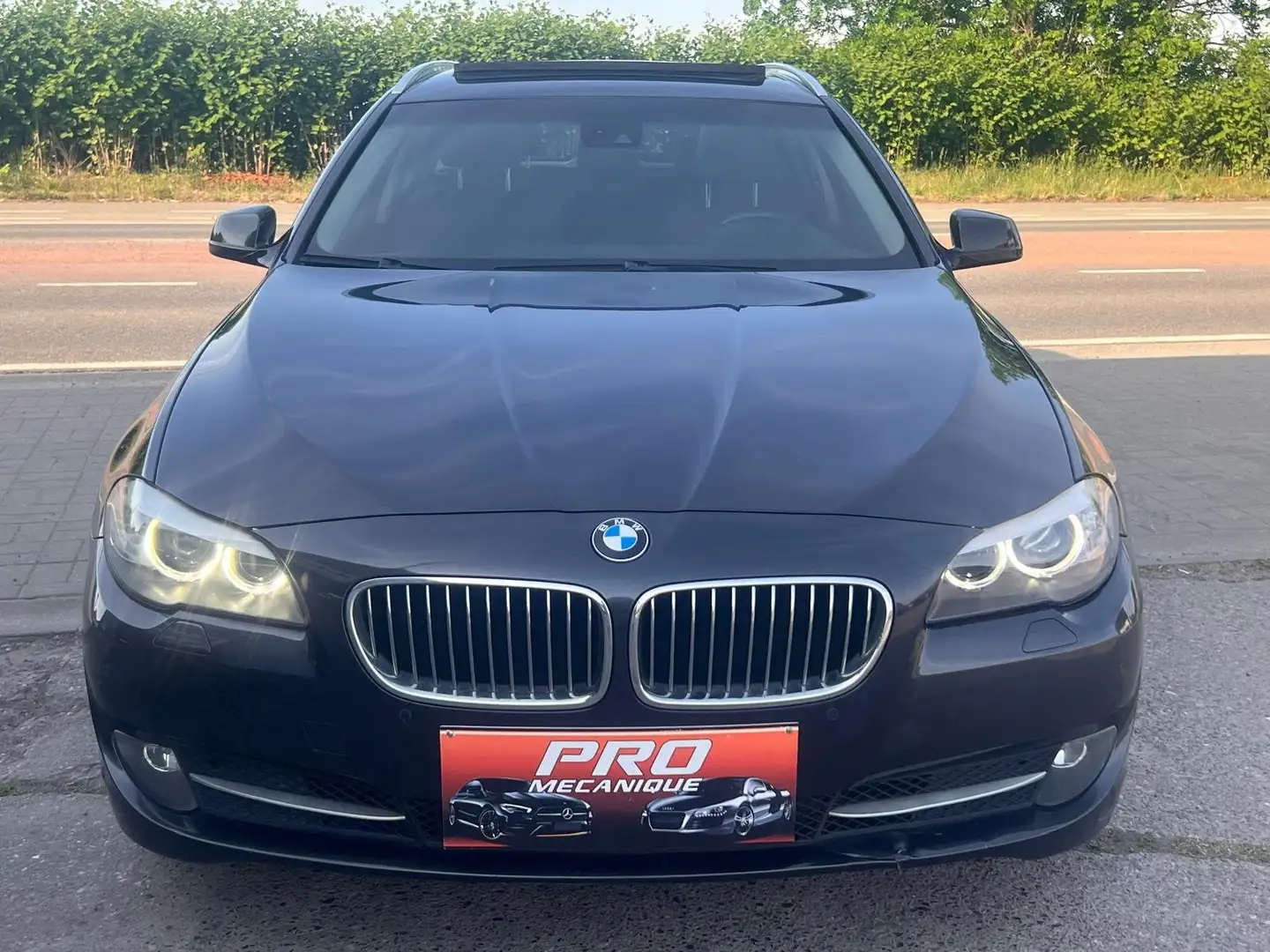 BMW 520 Touring 520dA*Boite Automatique*Full Options* Zwart - 1