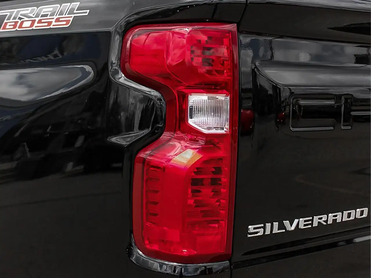 Chevrolet Silverado 1500 снимка Chevrolet Silverado 1500