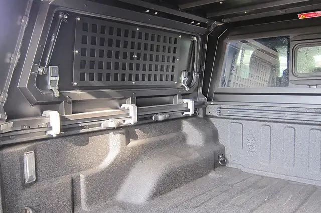 Jeep Gladiator 3,0 V6 AT8 4WD Overland Hardtop Ansicht 10