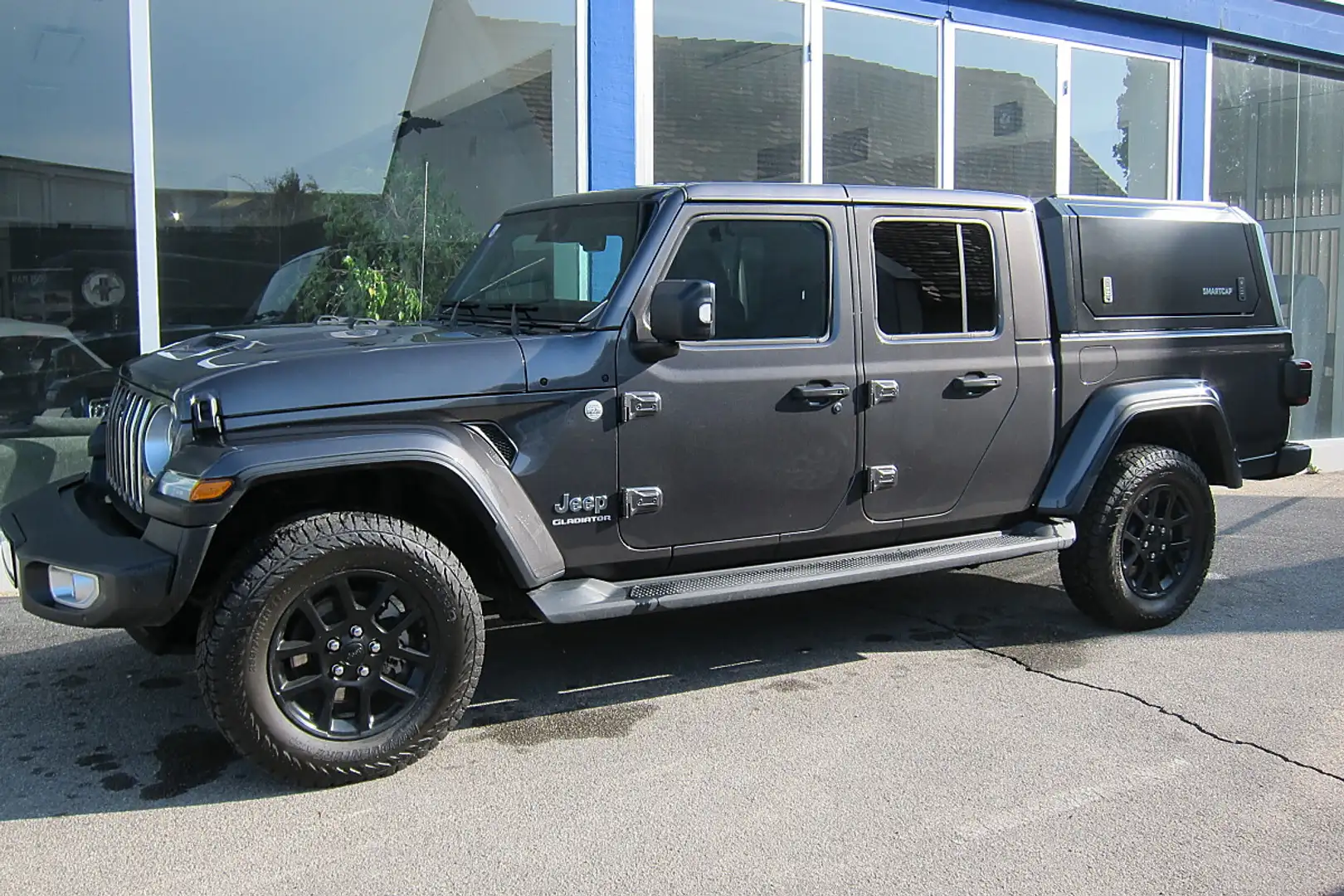 Jeep Gladiator 3,0 V6 AT8 4WD Overland Hardtop Grau - 1