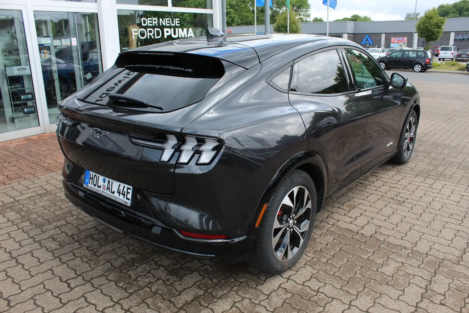 Ford Mustang Mach-E Premium AWD Standard-Range Grau - 2