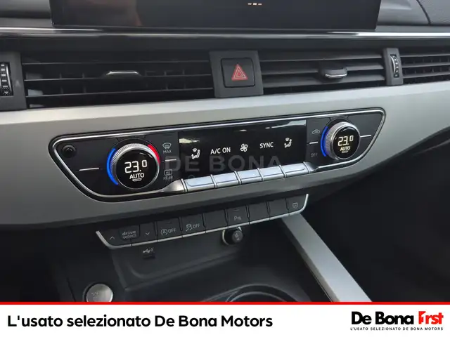 Audi A4 view 15
