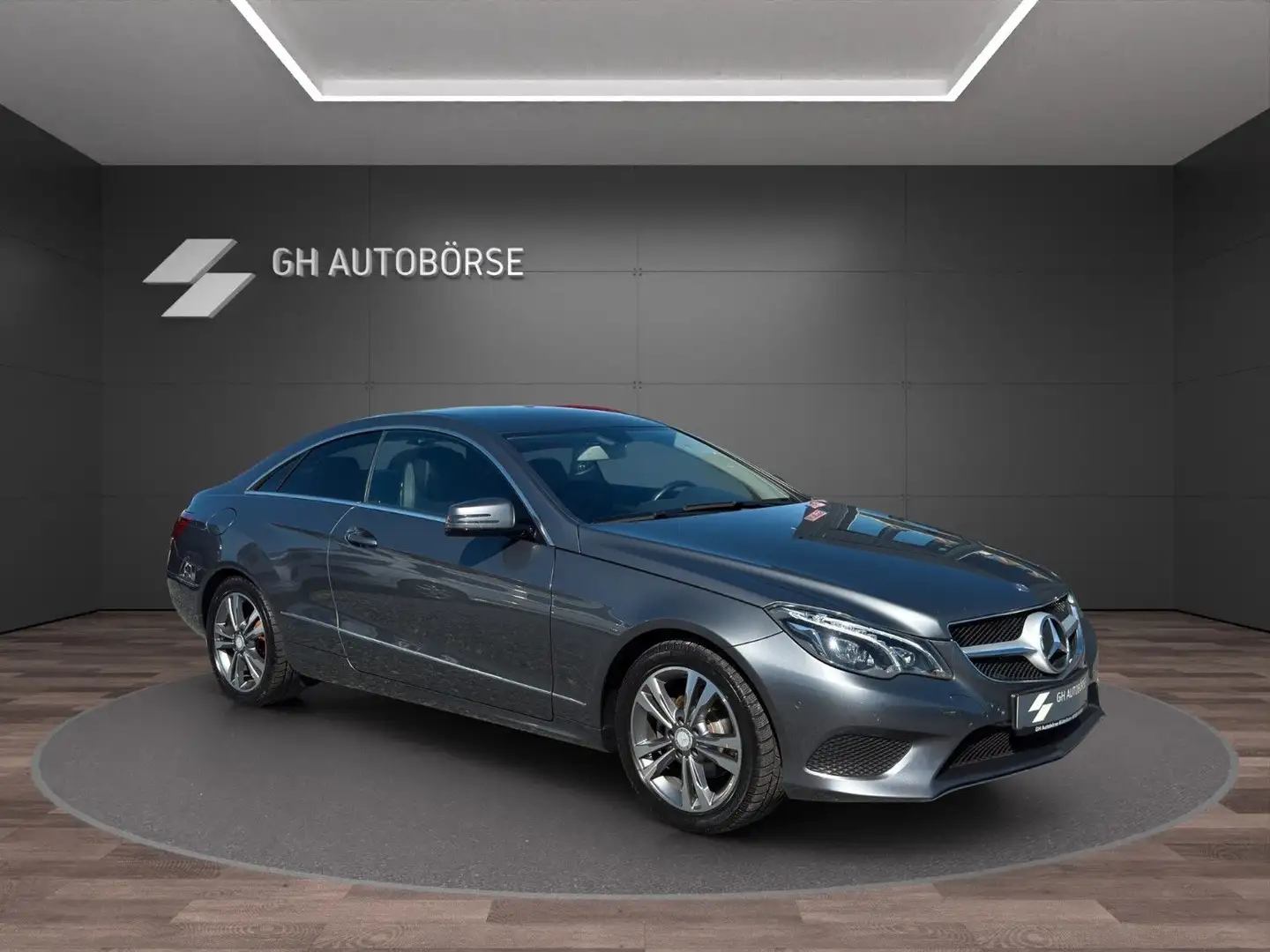 Mercedes-Benz E 200 Coupe |LED|NAVI|ILS|ALU|SzHz|T-Leder Grau - 2