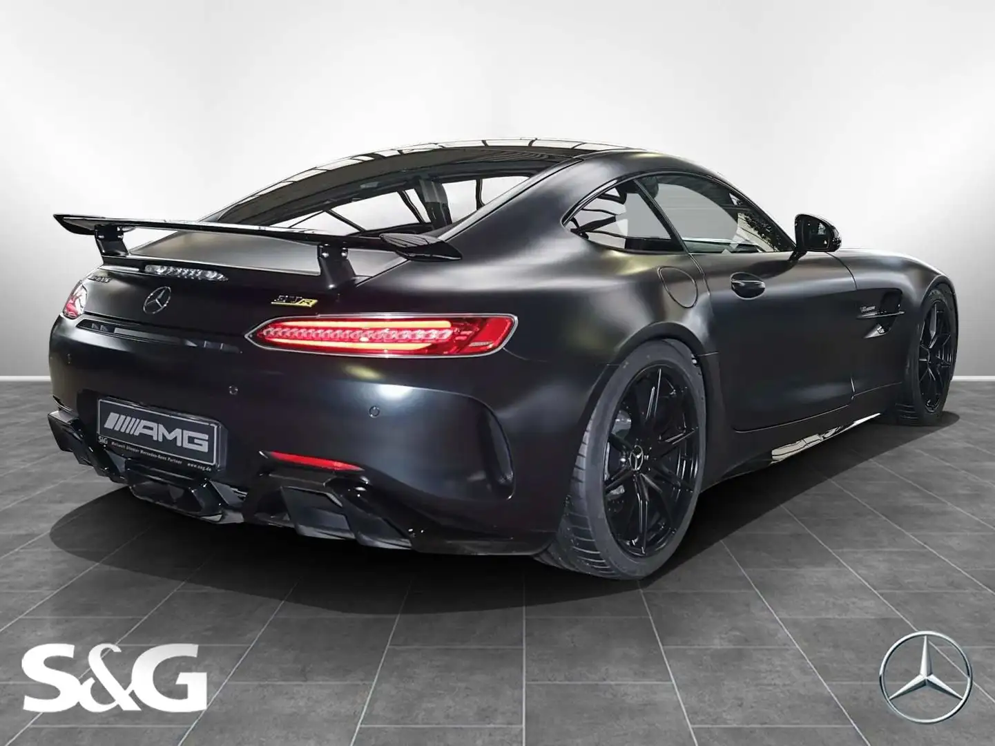 Mercedes-Benz AMG GT Performance Czarny - 2