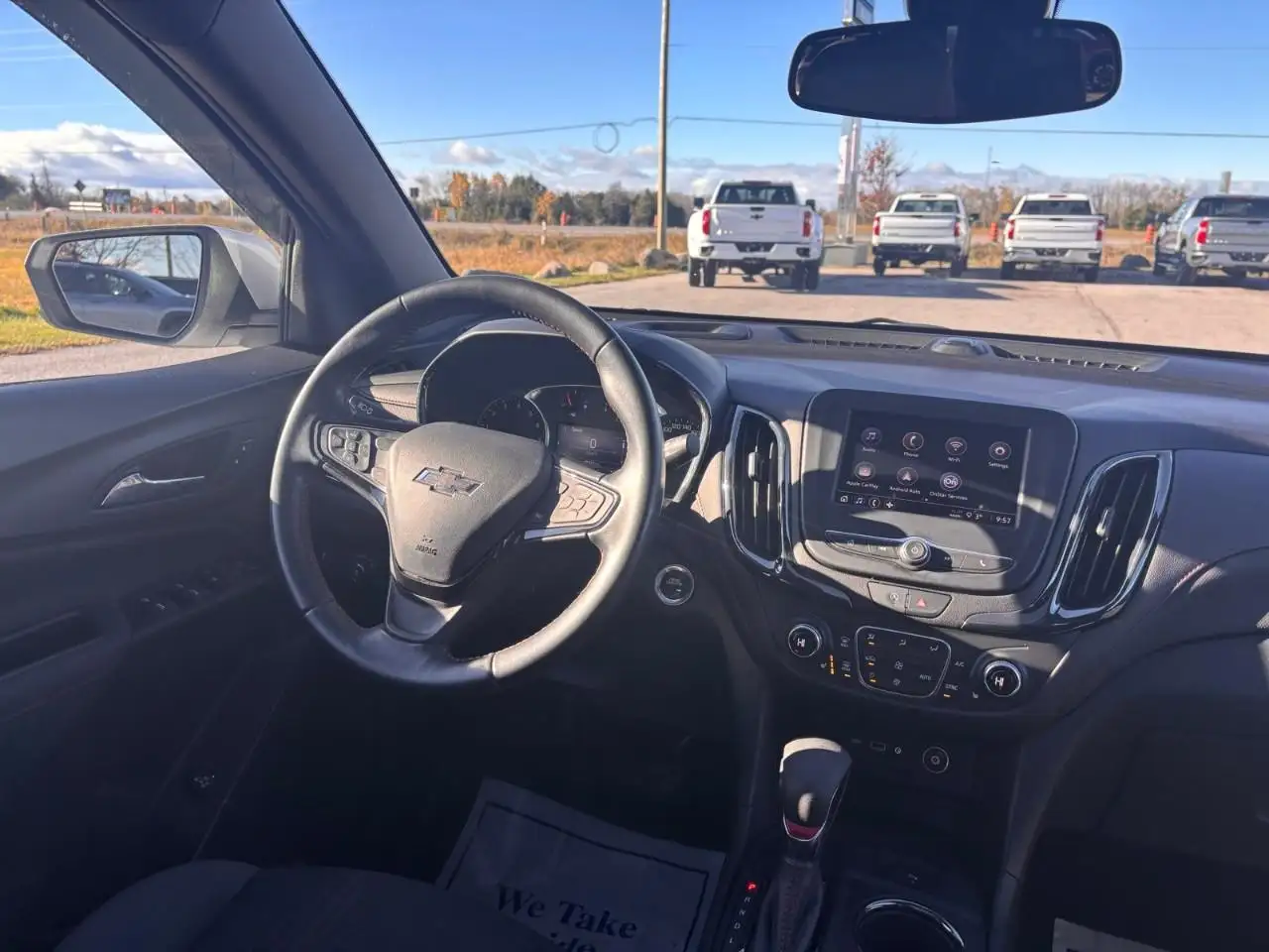 Chevrolet Equinox снимка Chevrolet Equinox