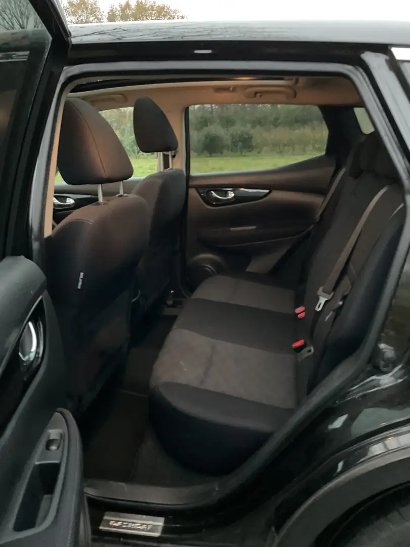 Nissan Qashqai Qashqai 1.2 Connect Edition Zwart - 2