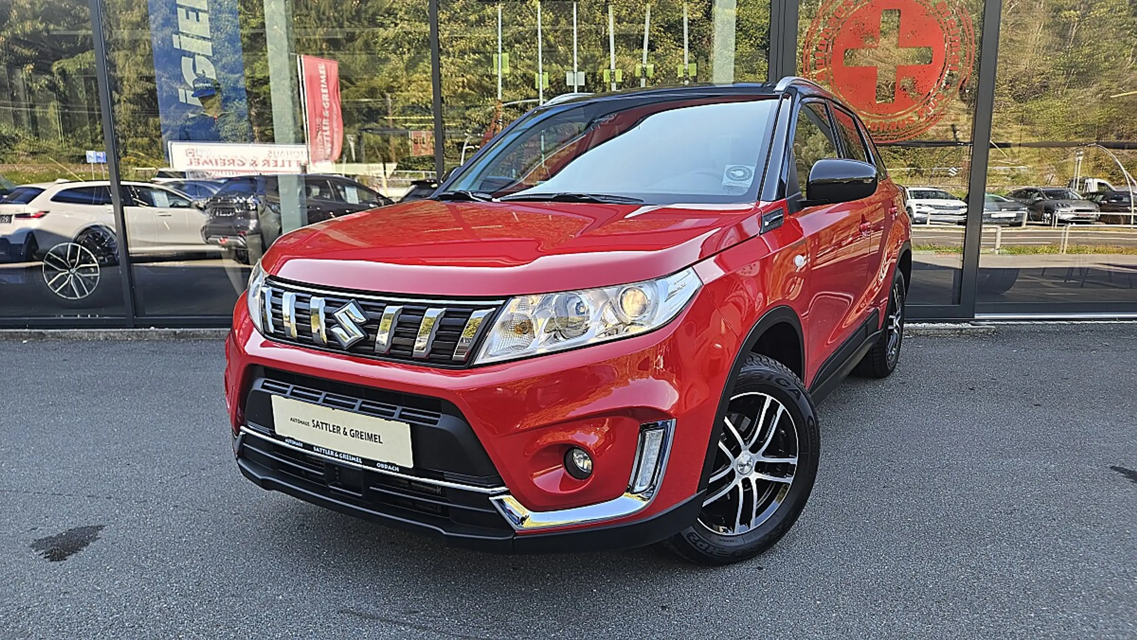 Suzuki Vitara 1,0 DITC ALLGRIP shine**AHV**8-fach bereift**