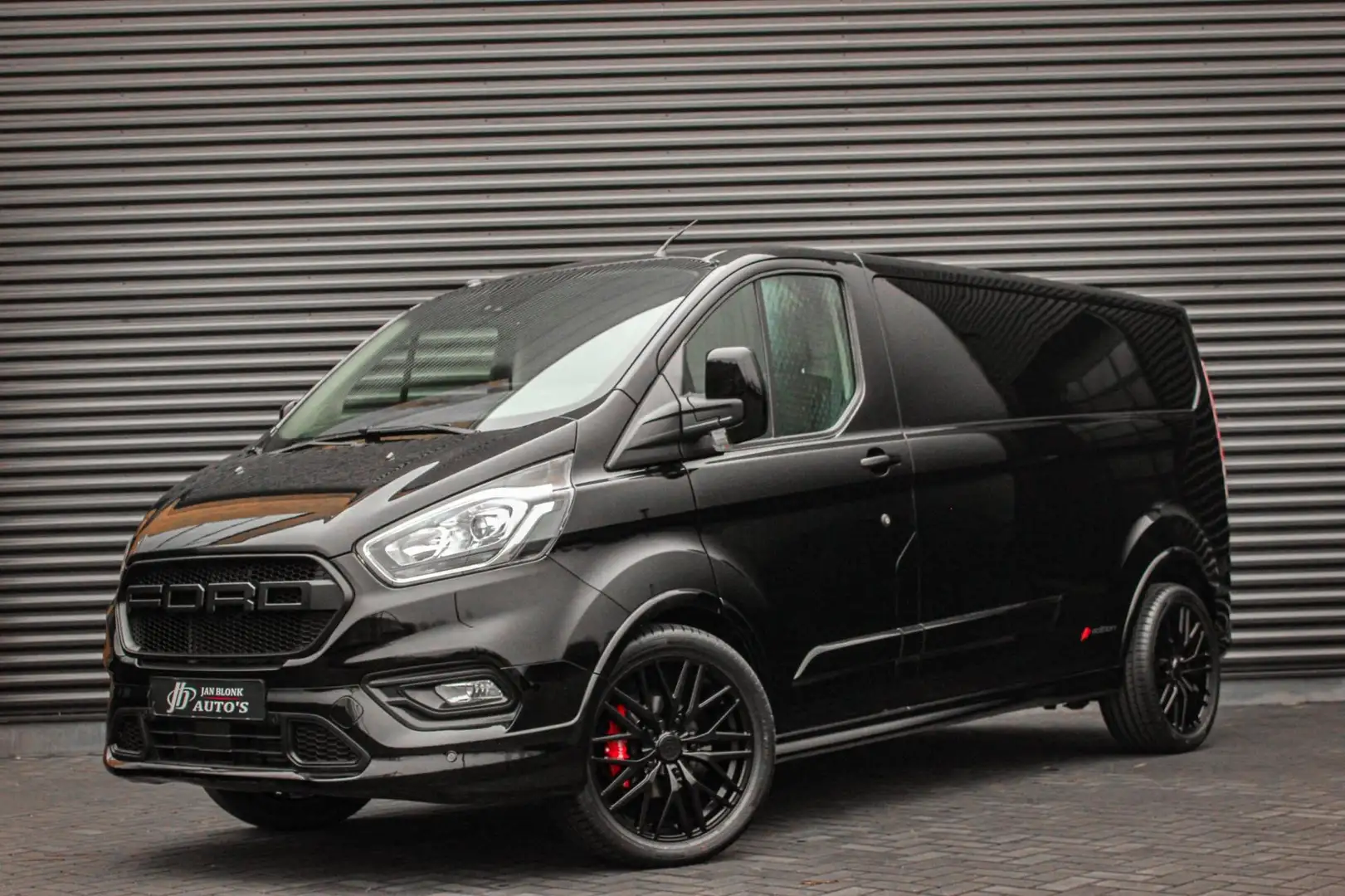 Ford Transit Custom 2.0 TDCI L2H1 Sport 170PK AUTOMAAT / FULL OPTIONS Zwart - 1
