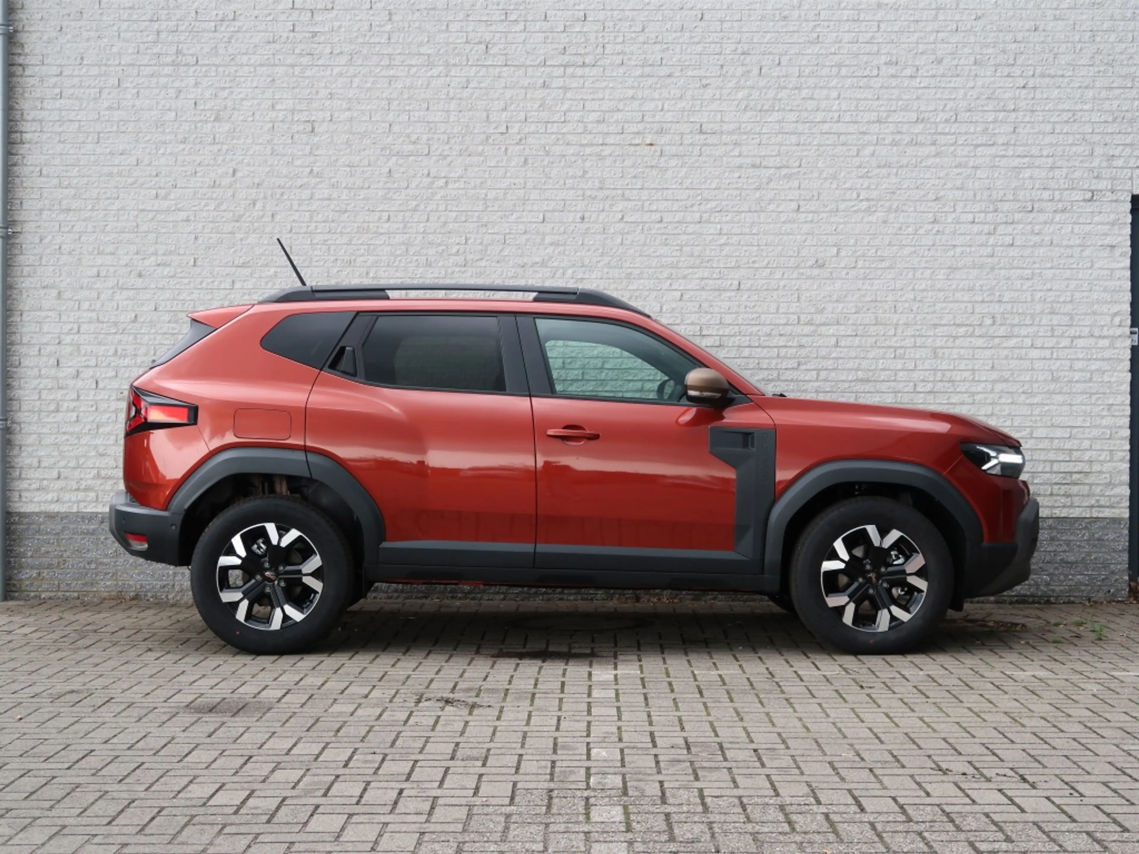 Dacia Duster 1.6 E-TECH Hybrid 140 Extreme | Navi | Stoel-/Stuu — photo 6