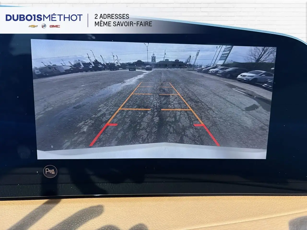 Cadillac XT4 снимка Cadillac XT4