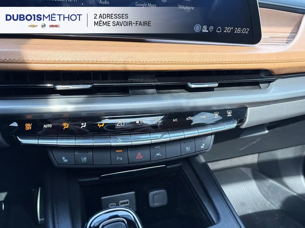 Cadillac XT4 снимка Cadillac XT4