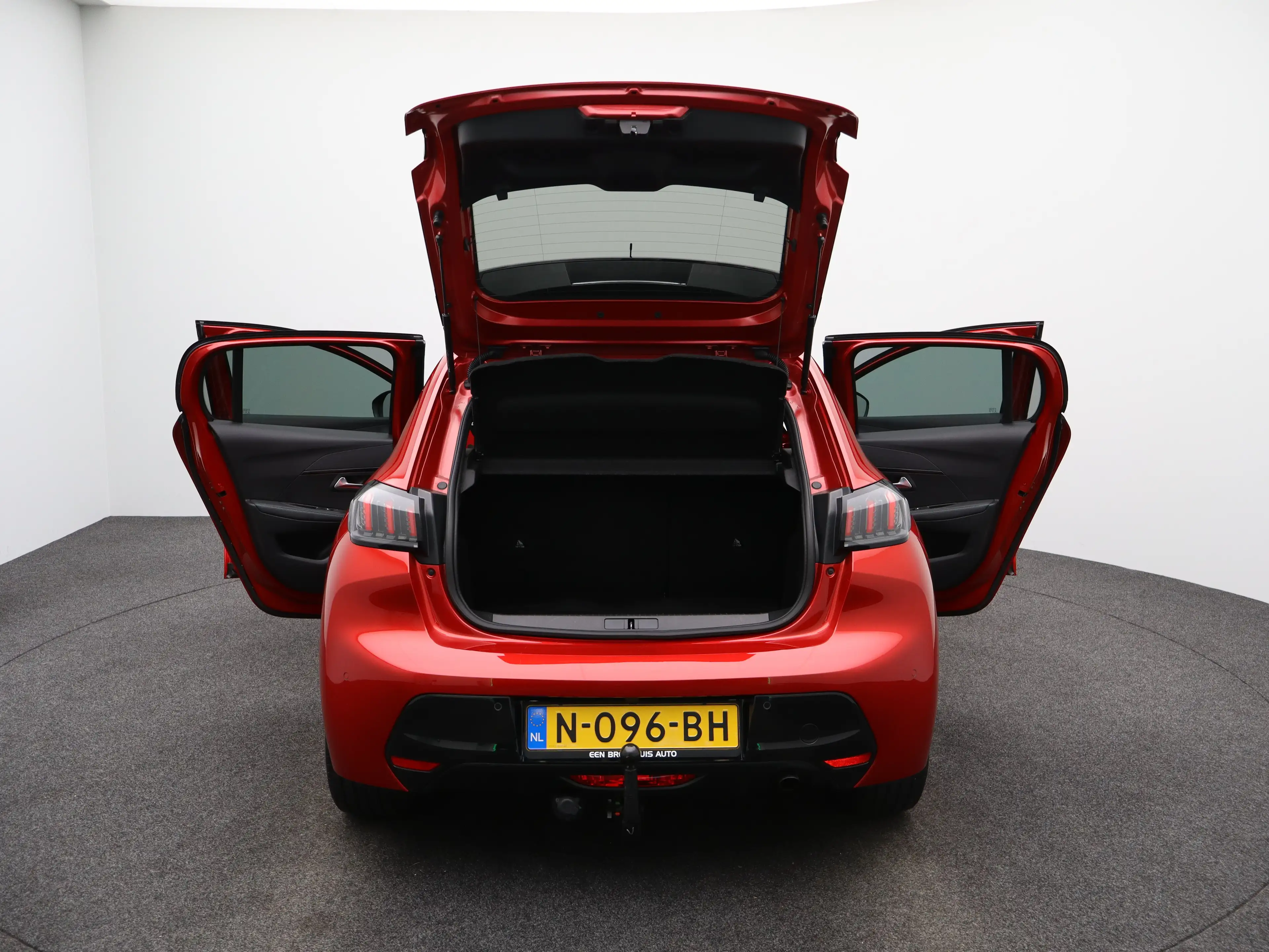 Peugeot 208 1.2 PureTech Allure Pack | Carplay | PDC | Camera — photo 15