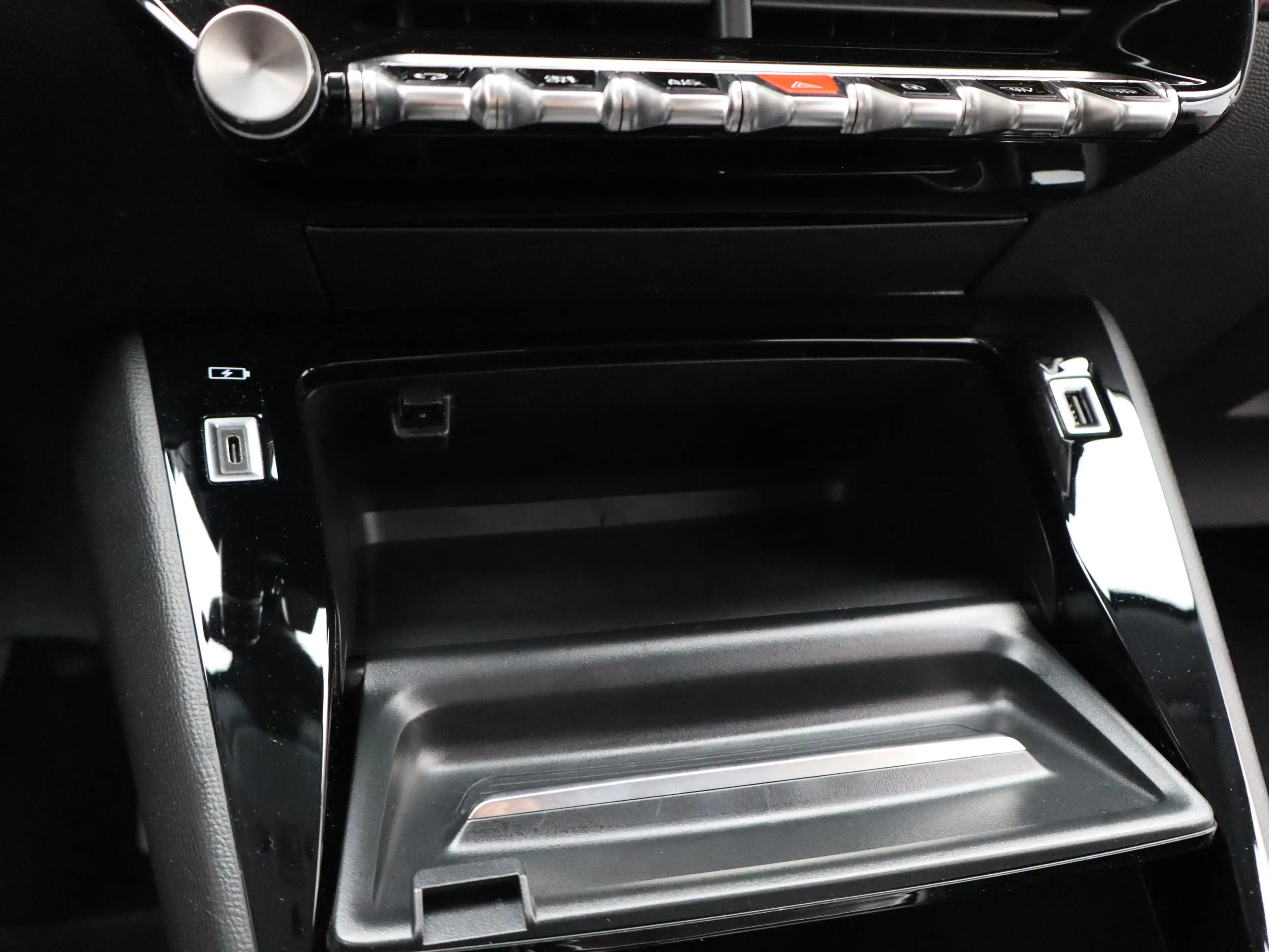 Peugeot 208 1.2 PureTech Allure Pack | Carplay | PDC | Camera — photo 25
