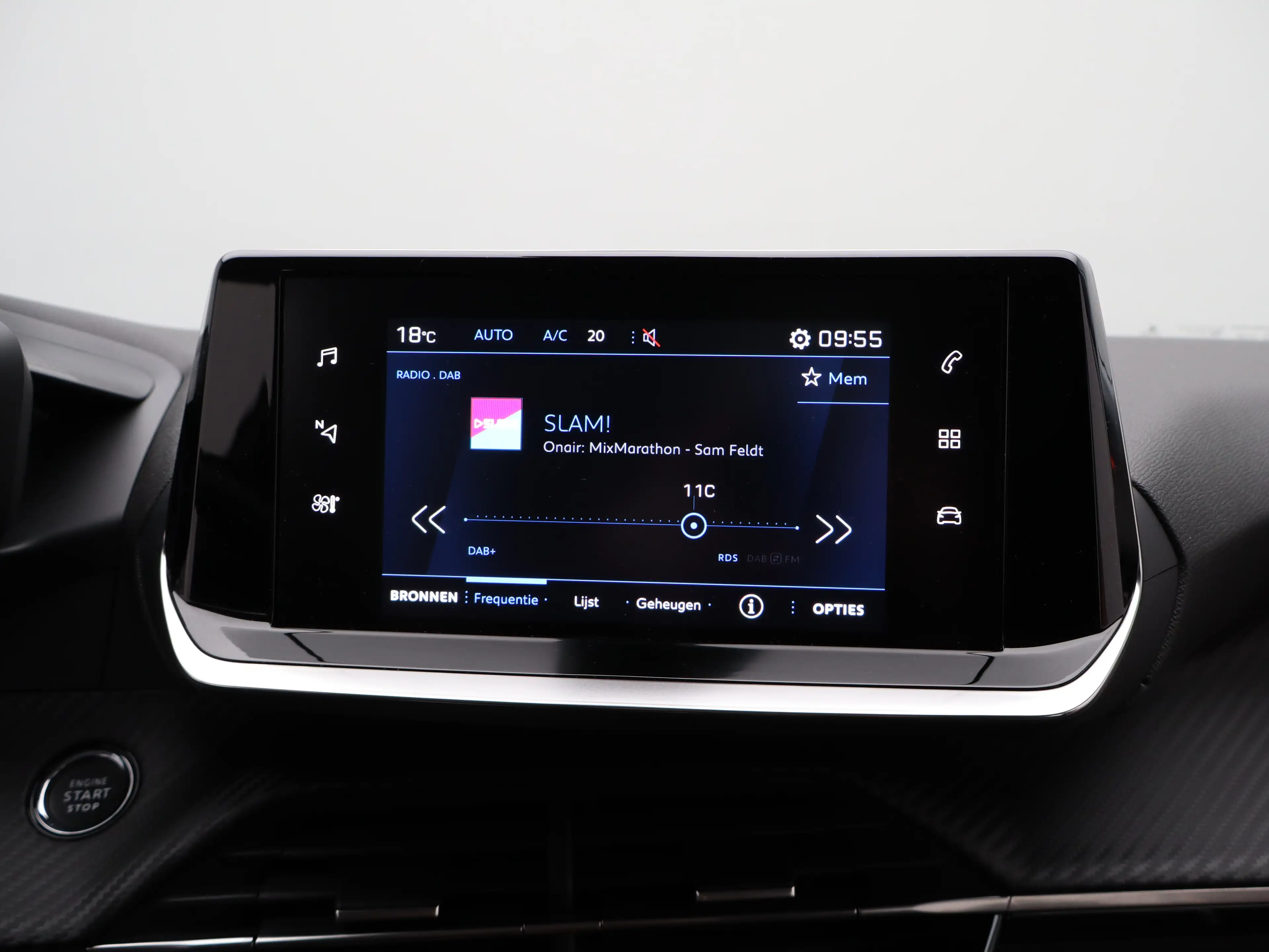 Peugeot 208 1.2 PureTech Allure Pack | Carplay | PDC | Camera — photo 18