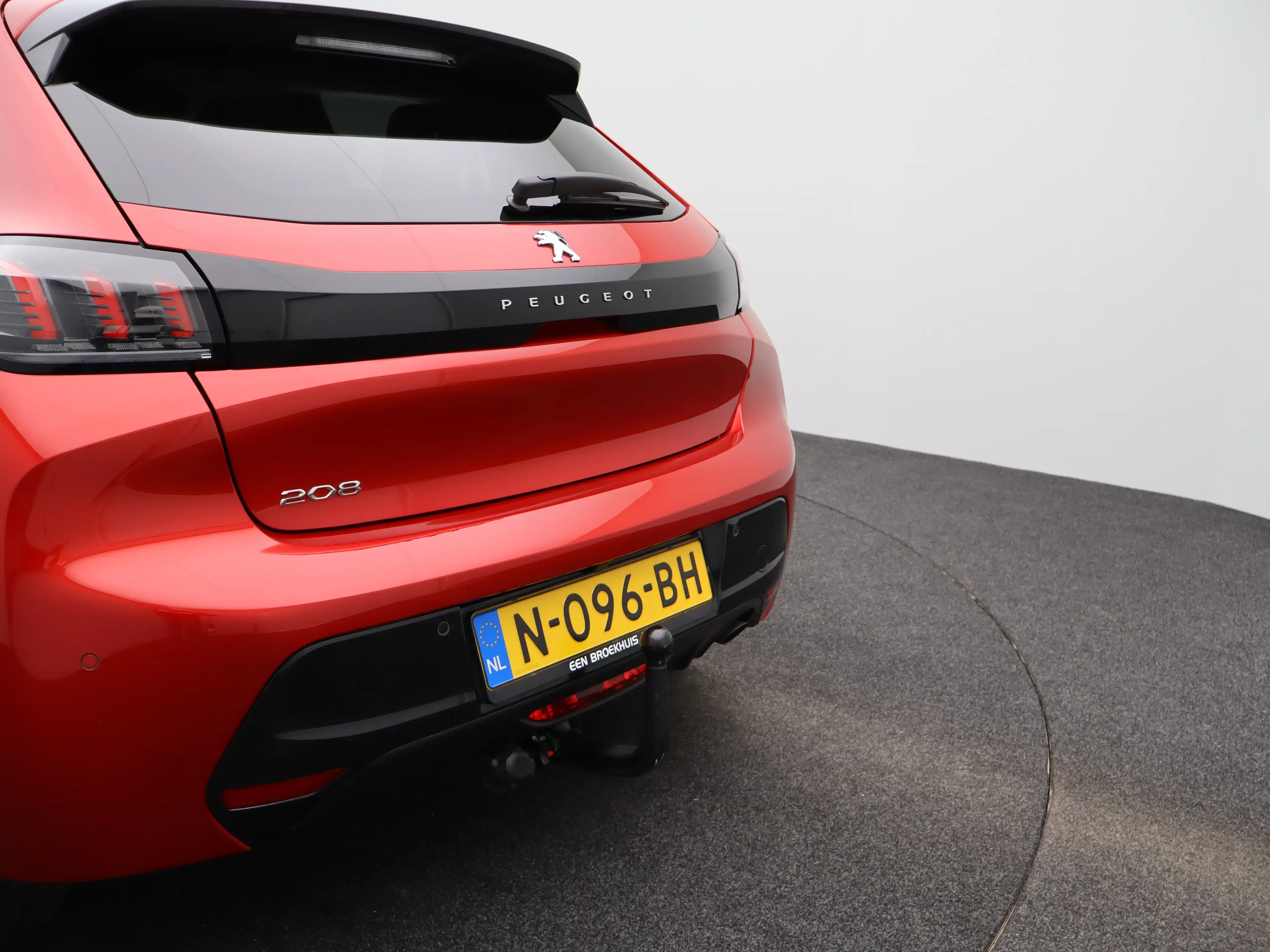 Peugeot 208 1.2 PureTech Allure Pack | Carplay | PDC | Camera — photo 37