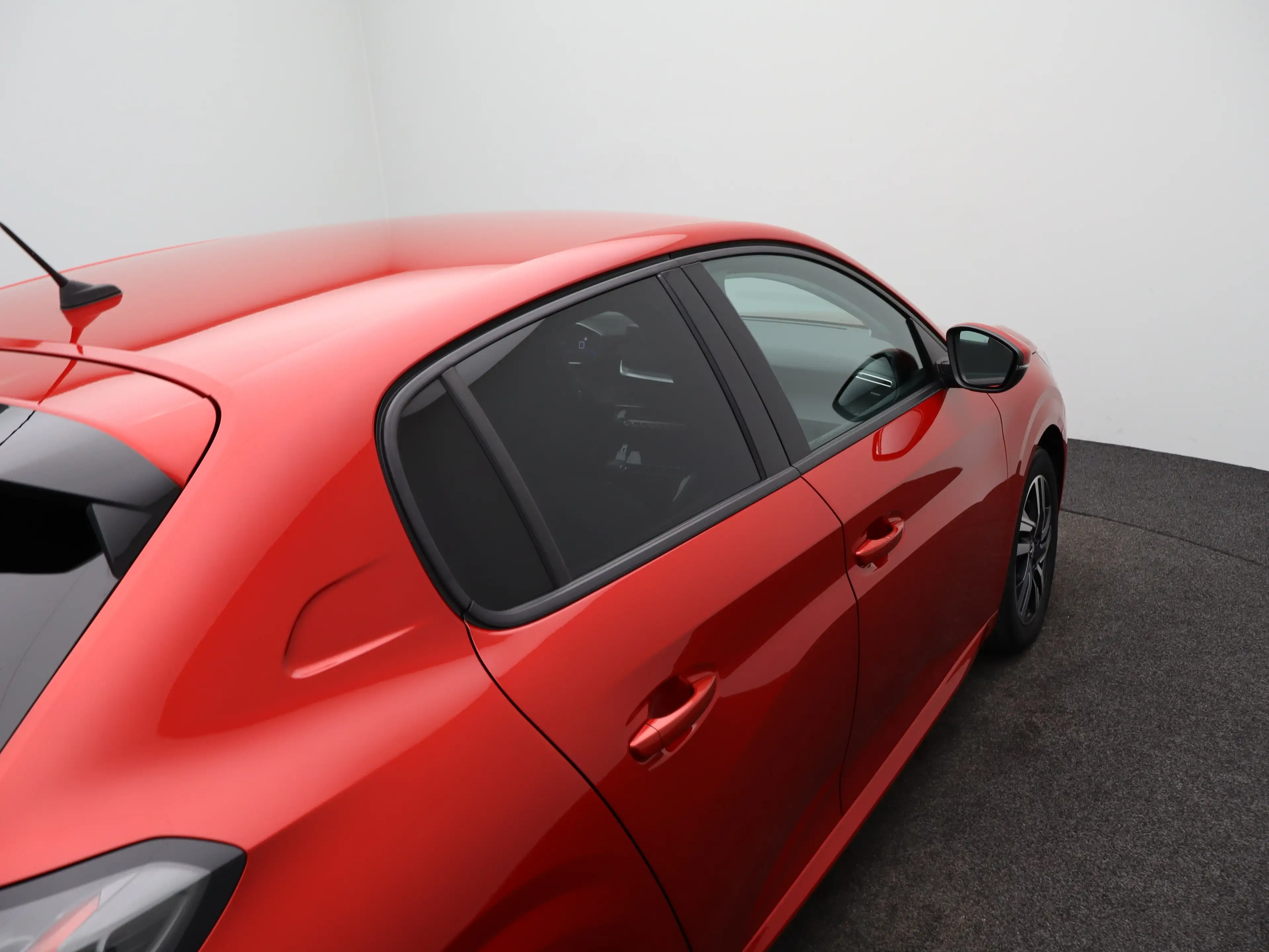 Peugeot 208 1.2 PureTech Allure Pack | Carplay | PDC | Camera — photo 40
