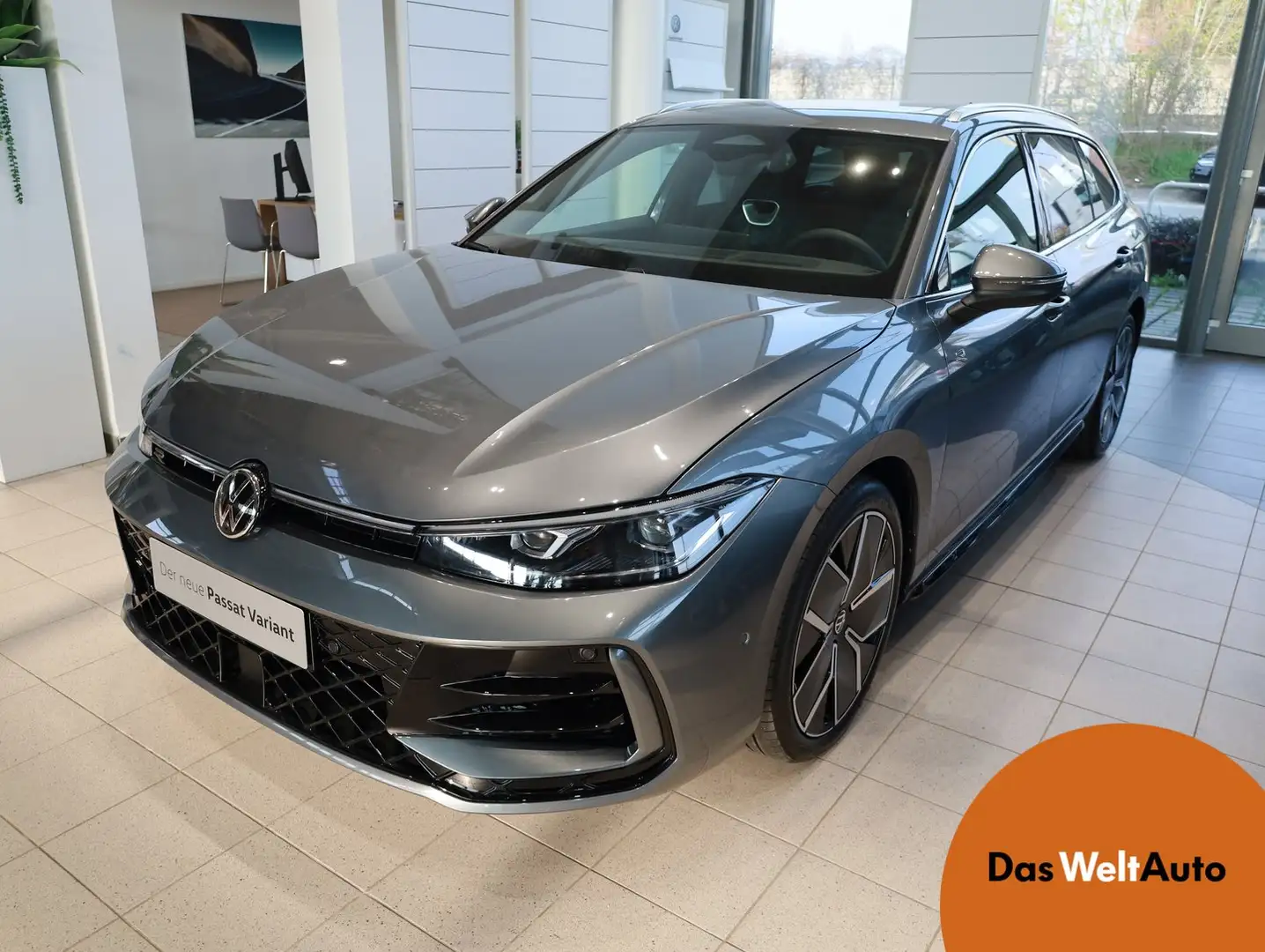 Volkswagen Passat Variant Sport eTSI DSG Grau - 1