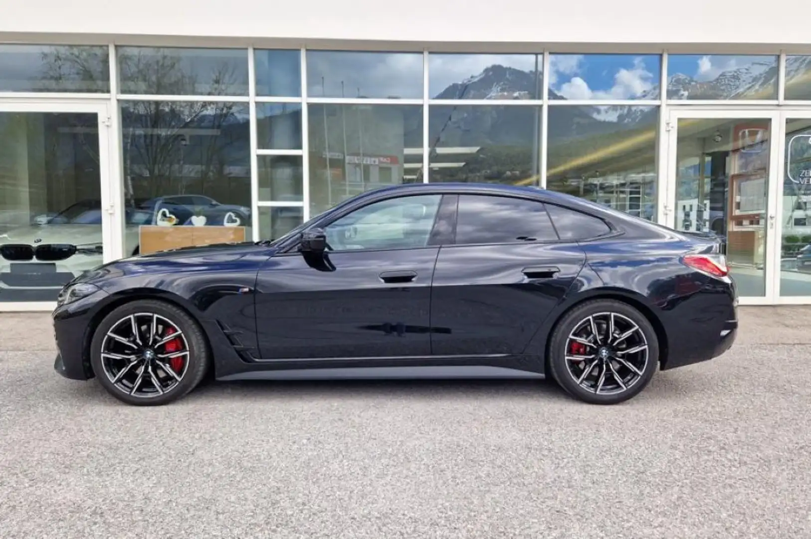 BMW 440 M440i xDrive Schwarz - 2