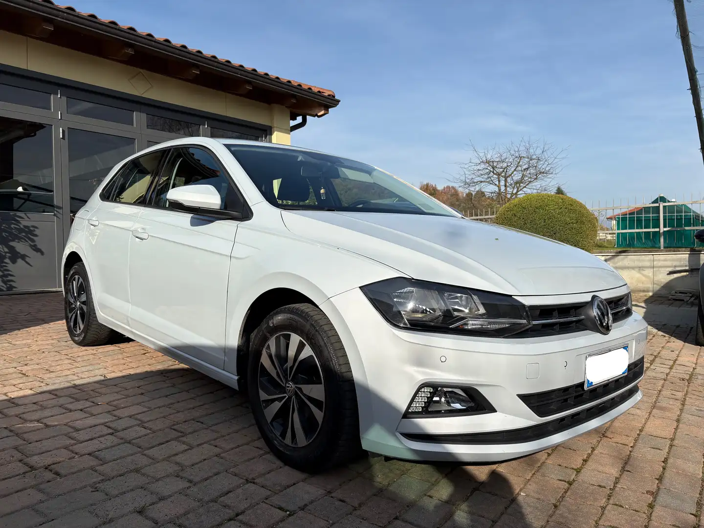 Volkswagen Polo 5p 1.0 evo Comfortline 65cv Blanc - 1