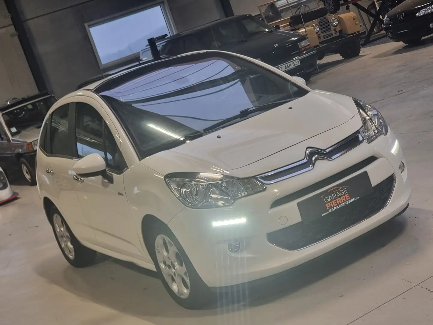 Citroen C3 C3 1.2 VTi Exclusive * FULL OPTIONS - 1