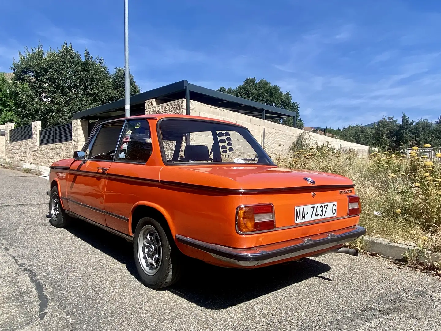 BMW 2002 Naranja - 1