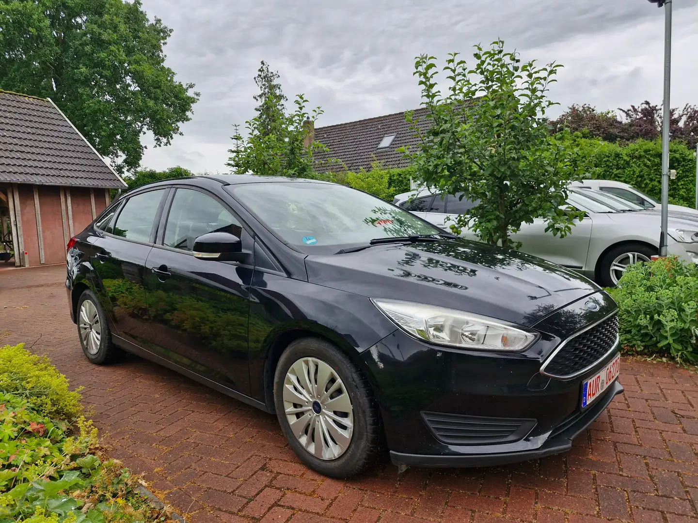Ford Focus Trend, Automatik, Limousine Schwarz - 2