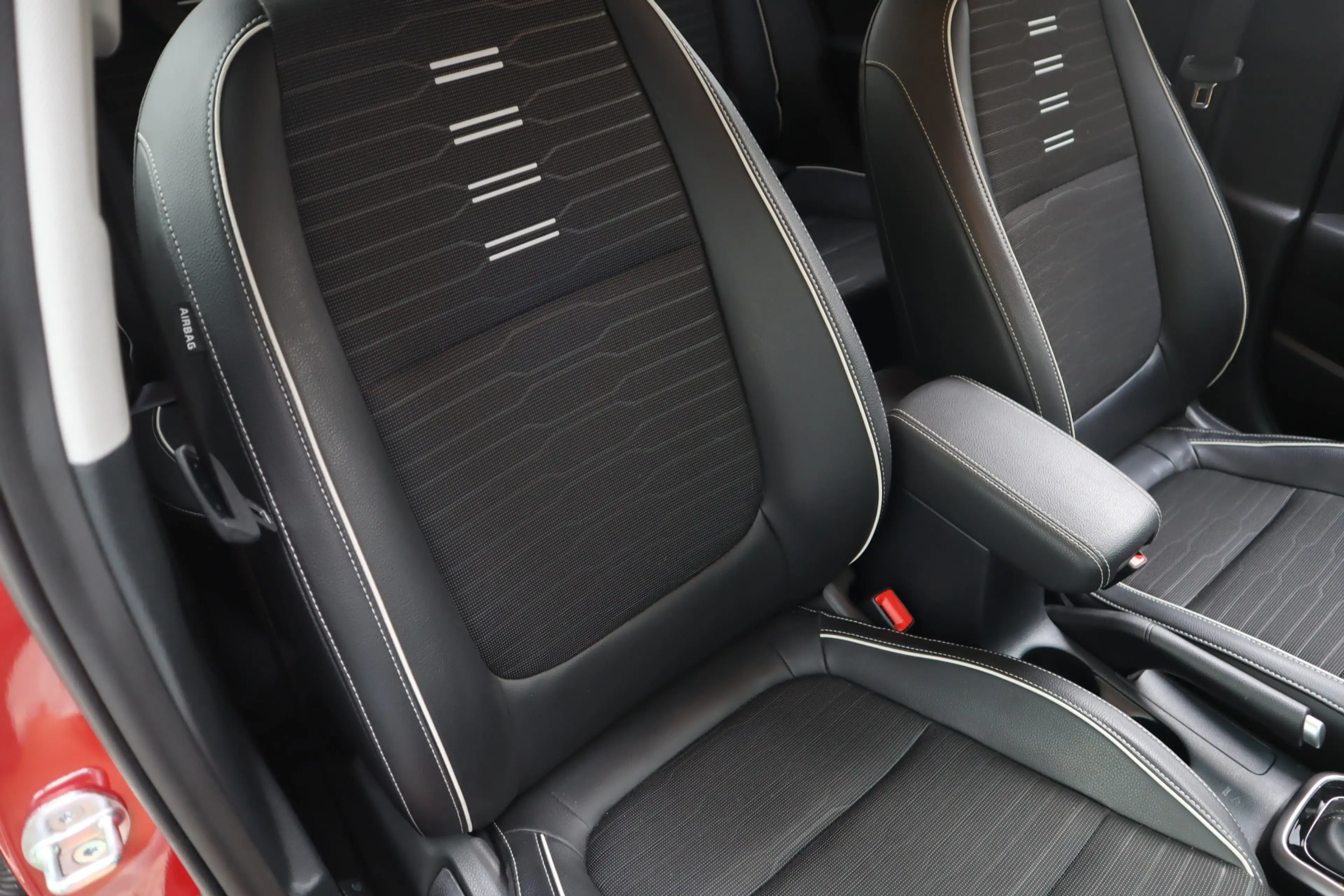 Kia Stonic 1.0 T-GDi MHEV GT-Line | ACC | Camera | Keyless | — photo 18