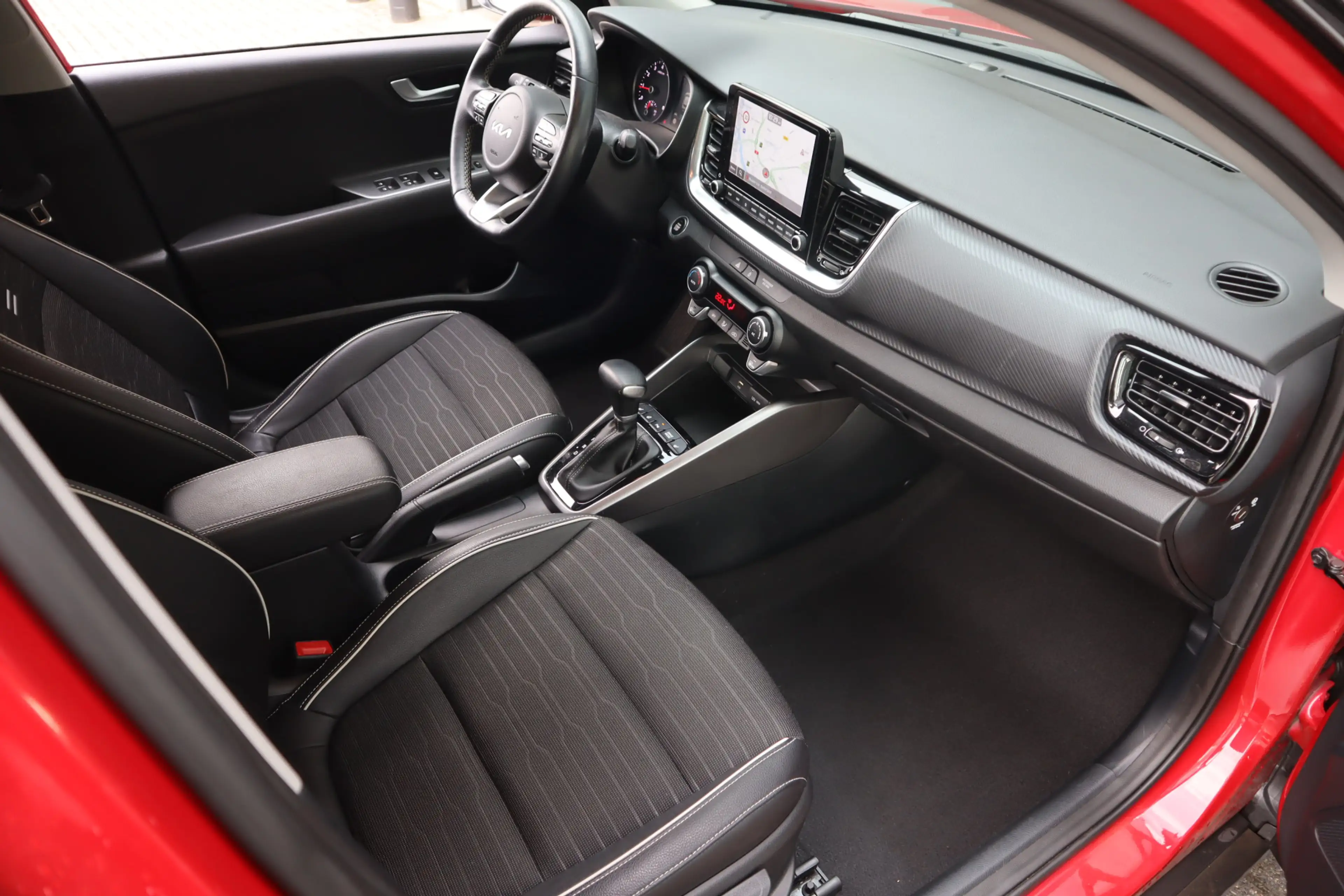 Kia Stonic 1.0 T-GDi MHEV GT-Line | ACC | Camera | Keyless | — photo 5
