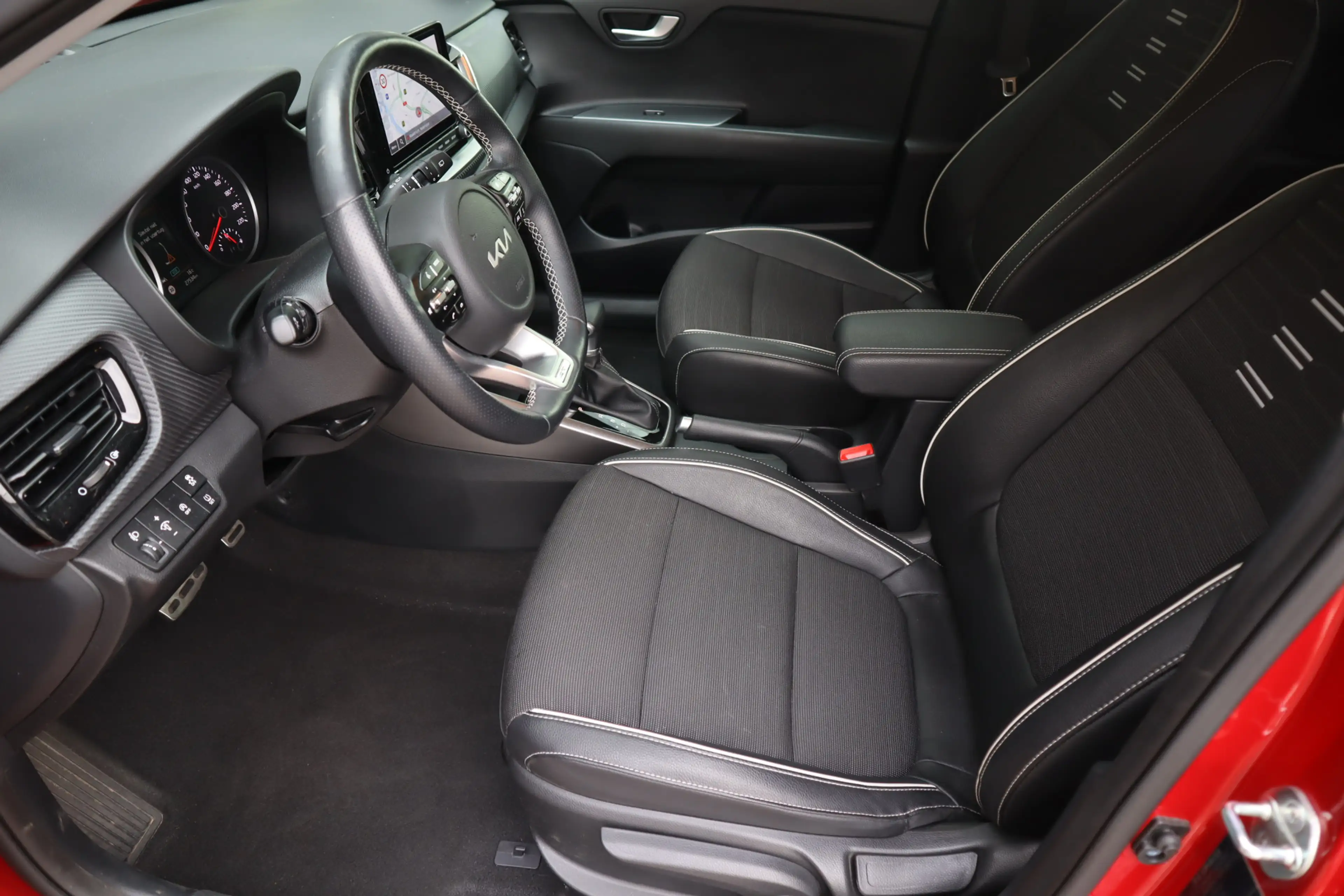 Kia Stonic 1.0 T-GDi MHEV GT-Line | ACC | Camera | Keyless | — photo 16