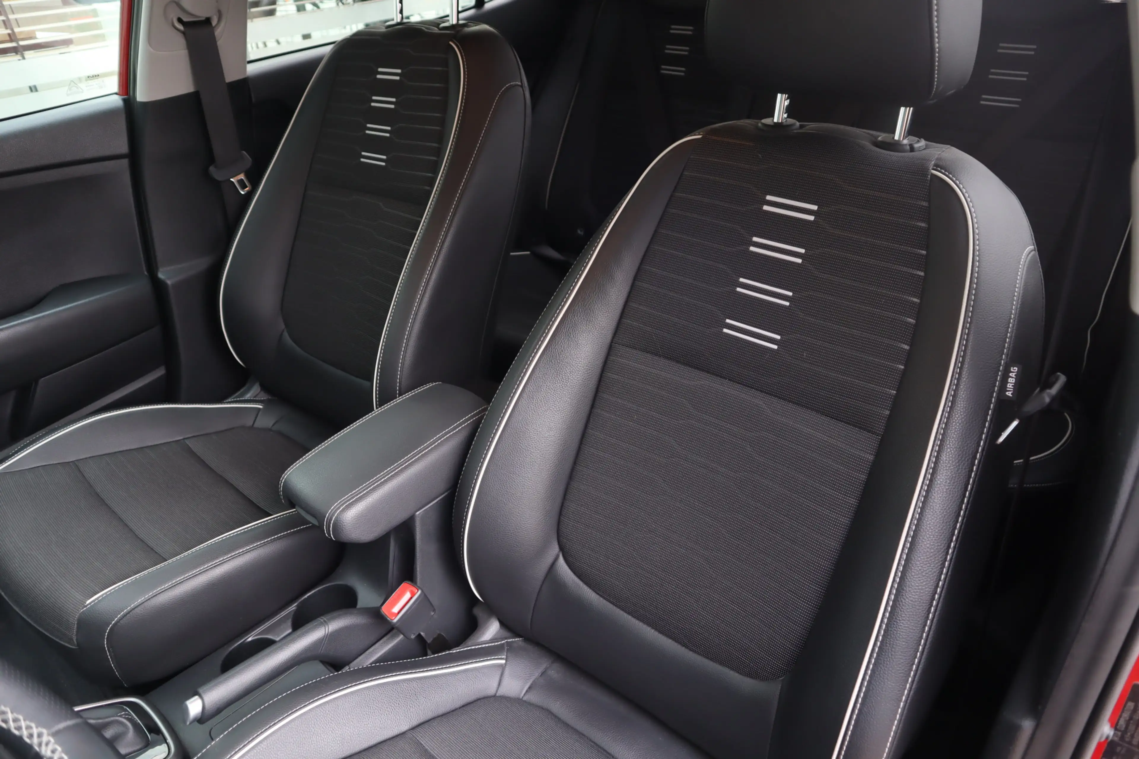 Kia Stonic 1.0 T-GDi MHEV GT-Line | ACC | Camera | Keyless | — photo 19