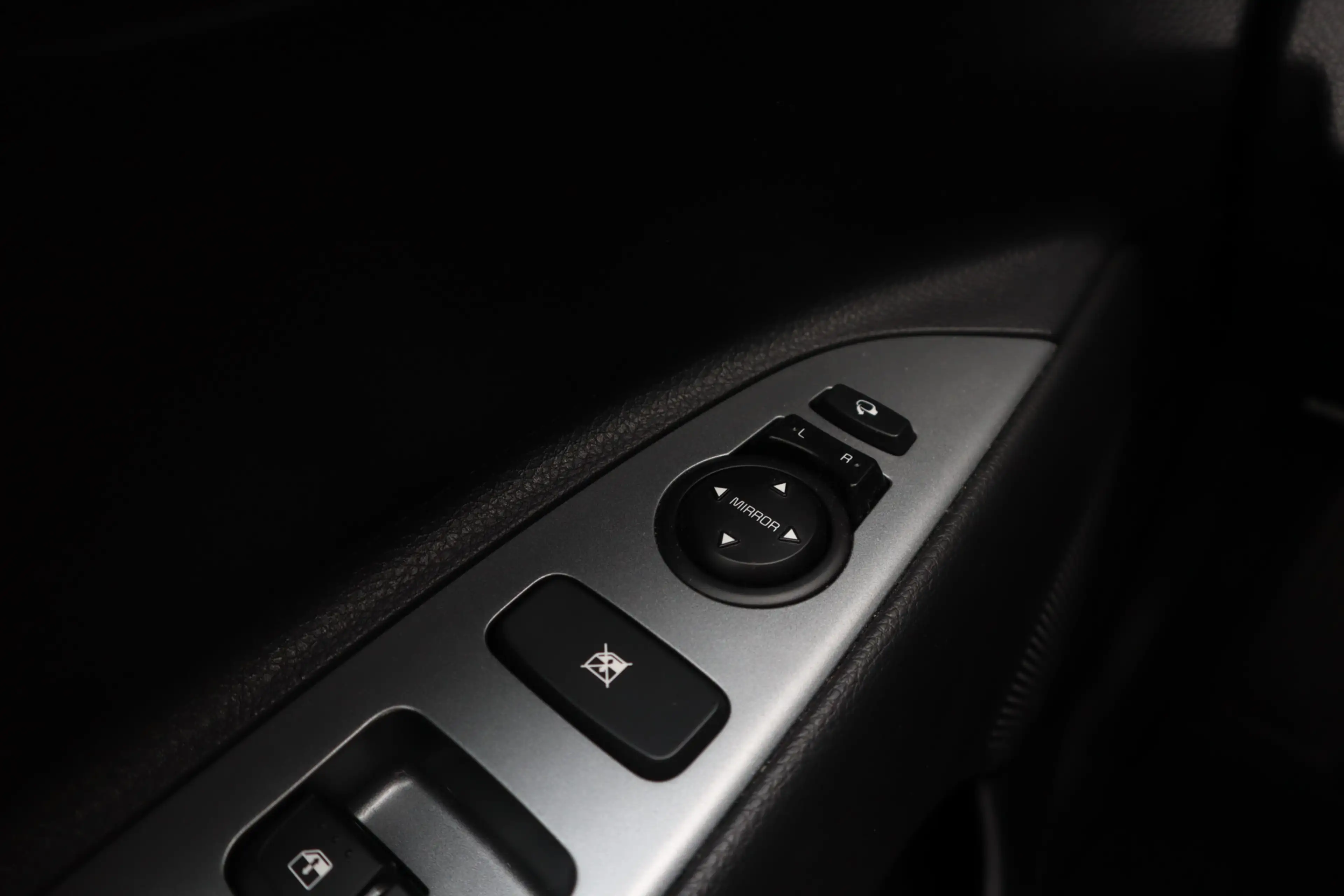 Kia Stonic 1.0 T-GDi MHEV GT-Line | ACC | Camera | Keyless | — photo 27