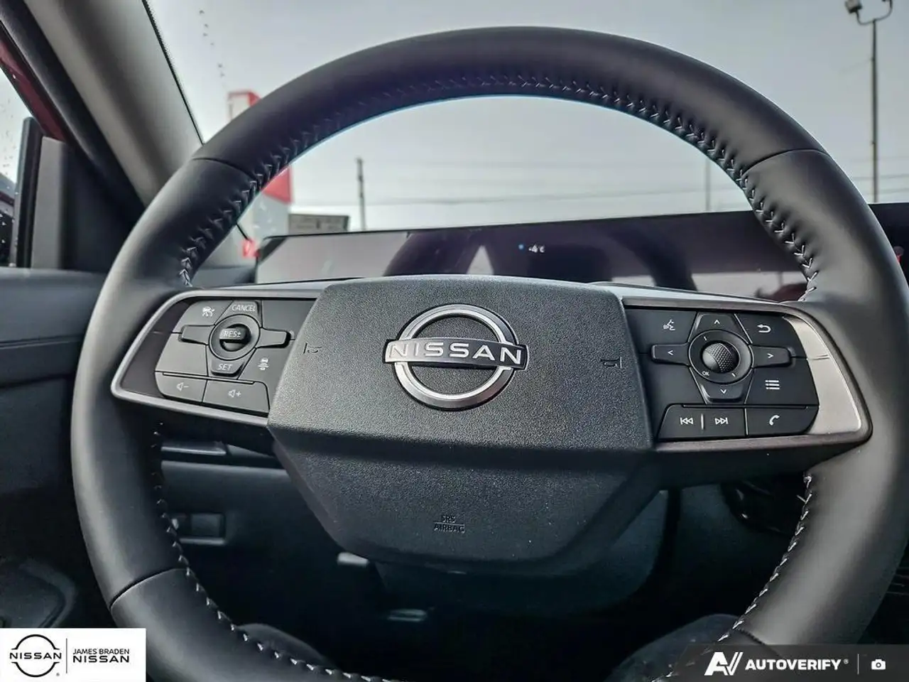 Nissan Sentra снимка Nissan Sentra