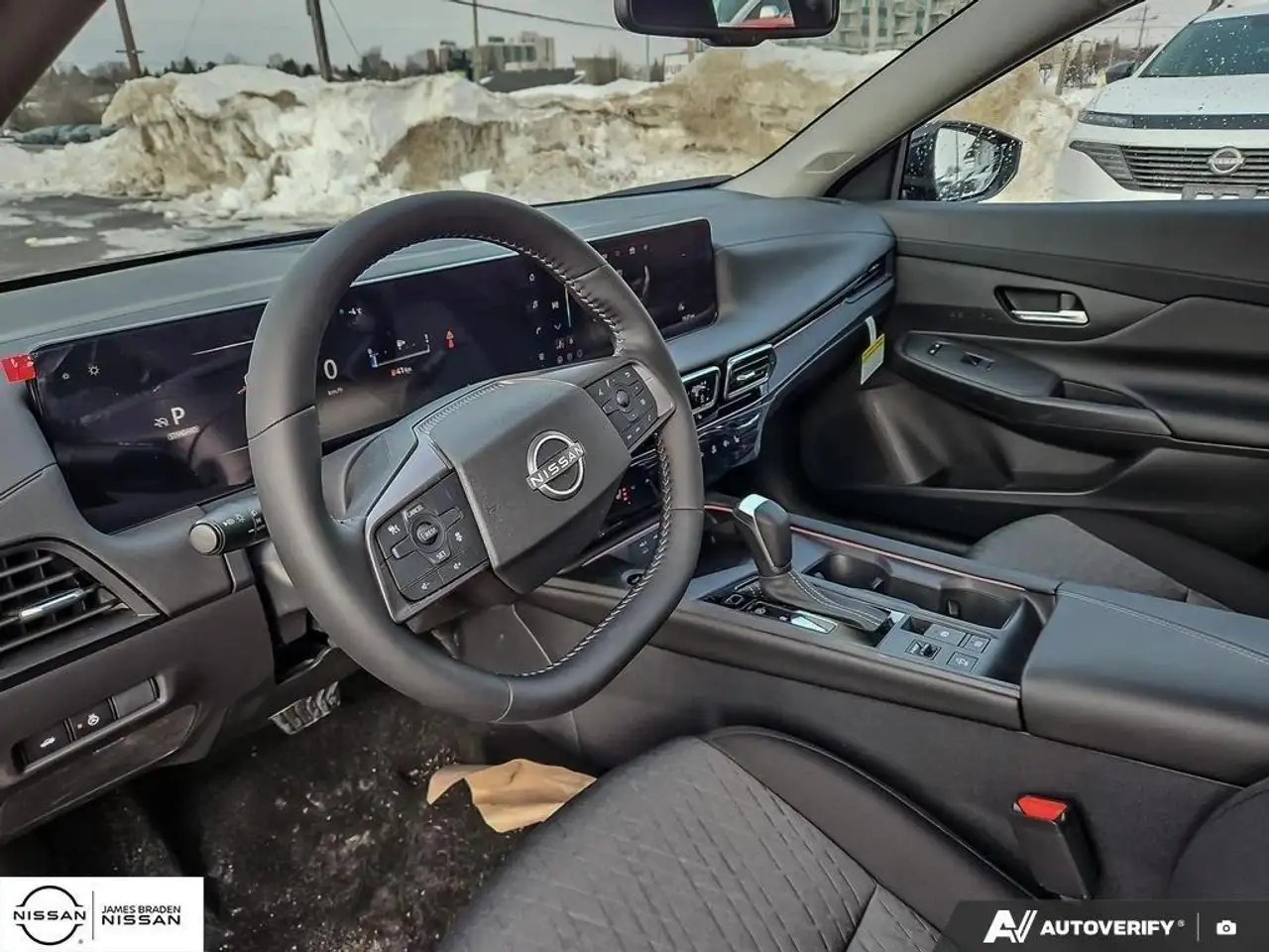 Nissan Sentra снимка Nissan Sentra