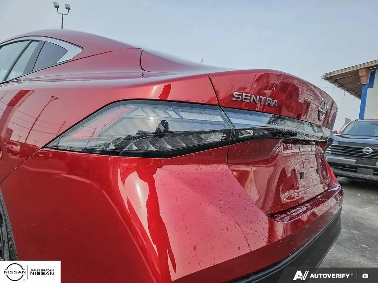 Nissan Sentra снимка Nissan Sentra