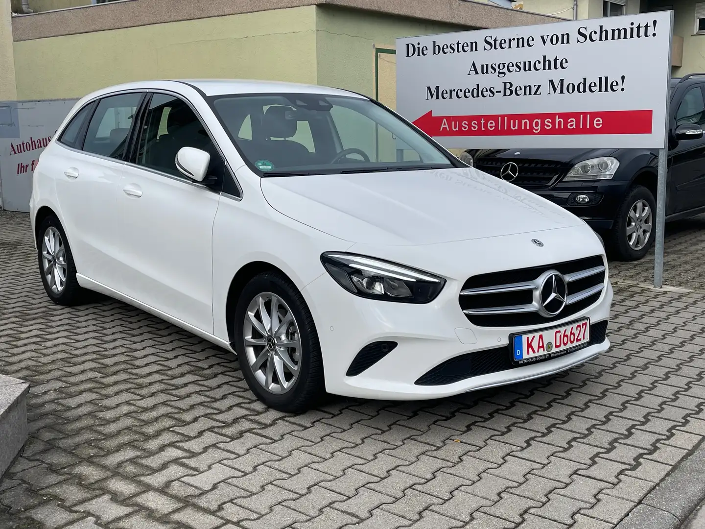 Mercedes-Benz B 180 7GAut,Progressive,Navi,Kamera,SHZ,PTS,EasPack,Alu White - 1