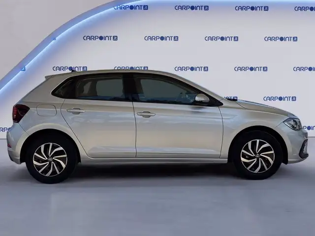 Volkswagen Polo view 7