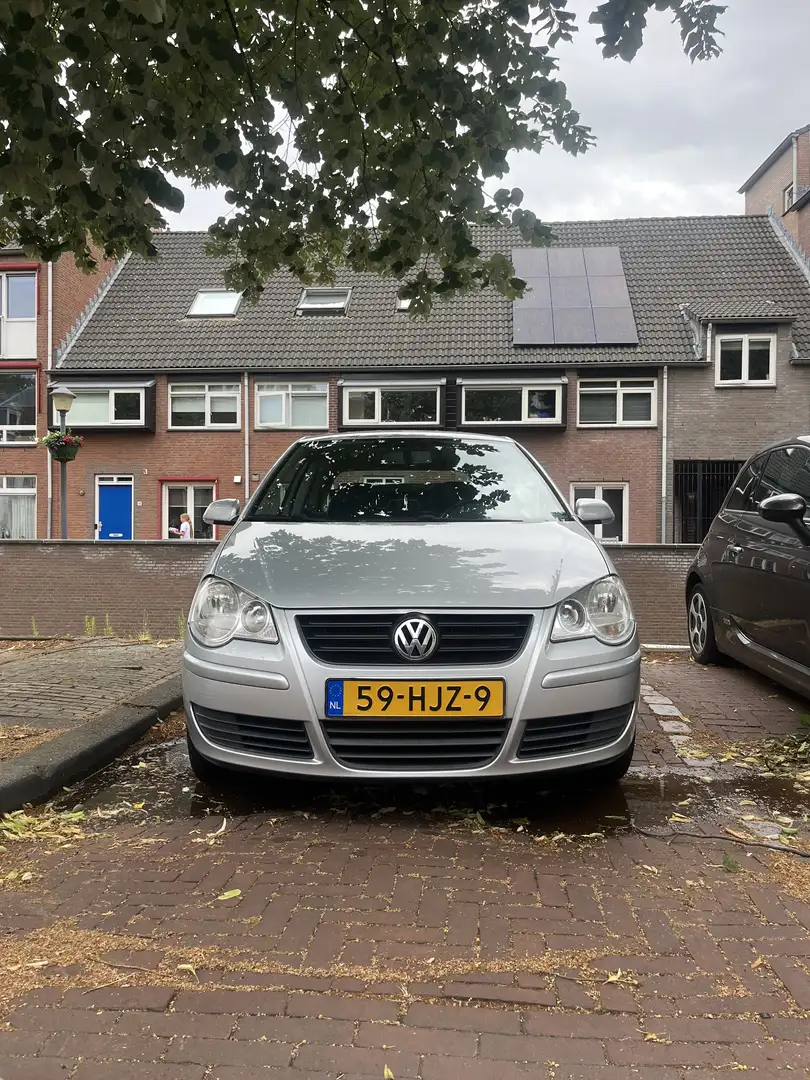 Volkswagen Polo 1.4 Trendline Zilver - 1