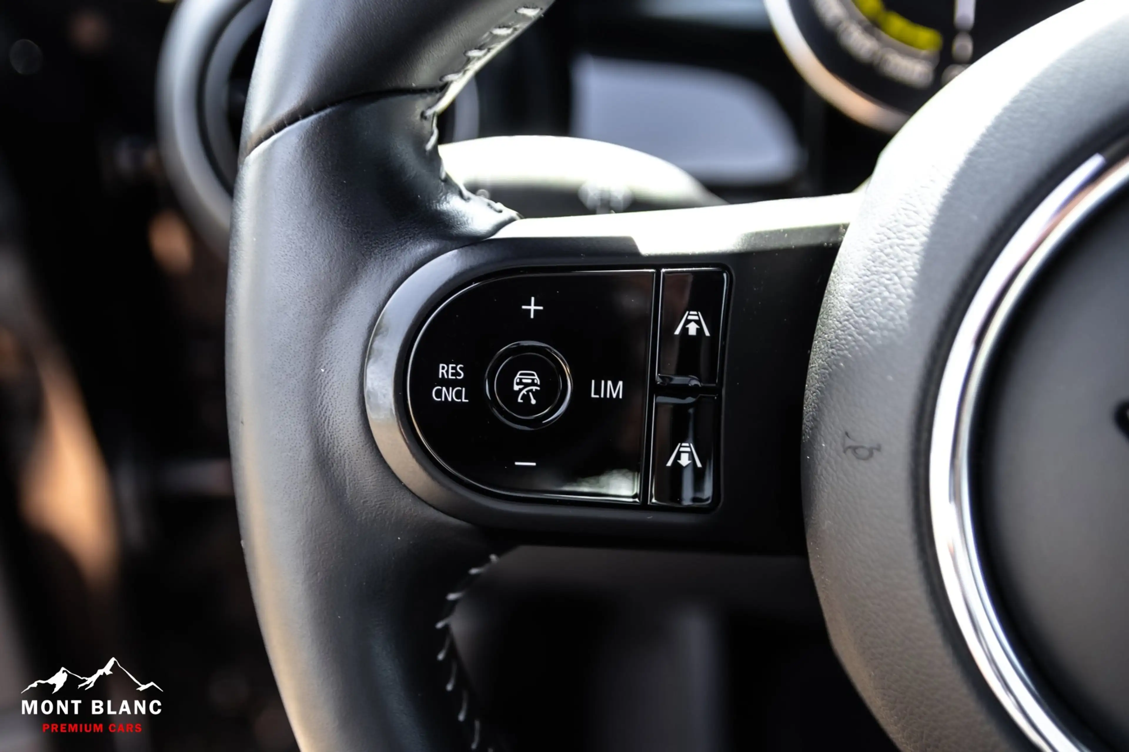MINI Cooper SE MINI Yours 33 kWh|Dealer ond.|NL Auto|H/K|Pano.|€1 — photo 27