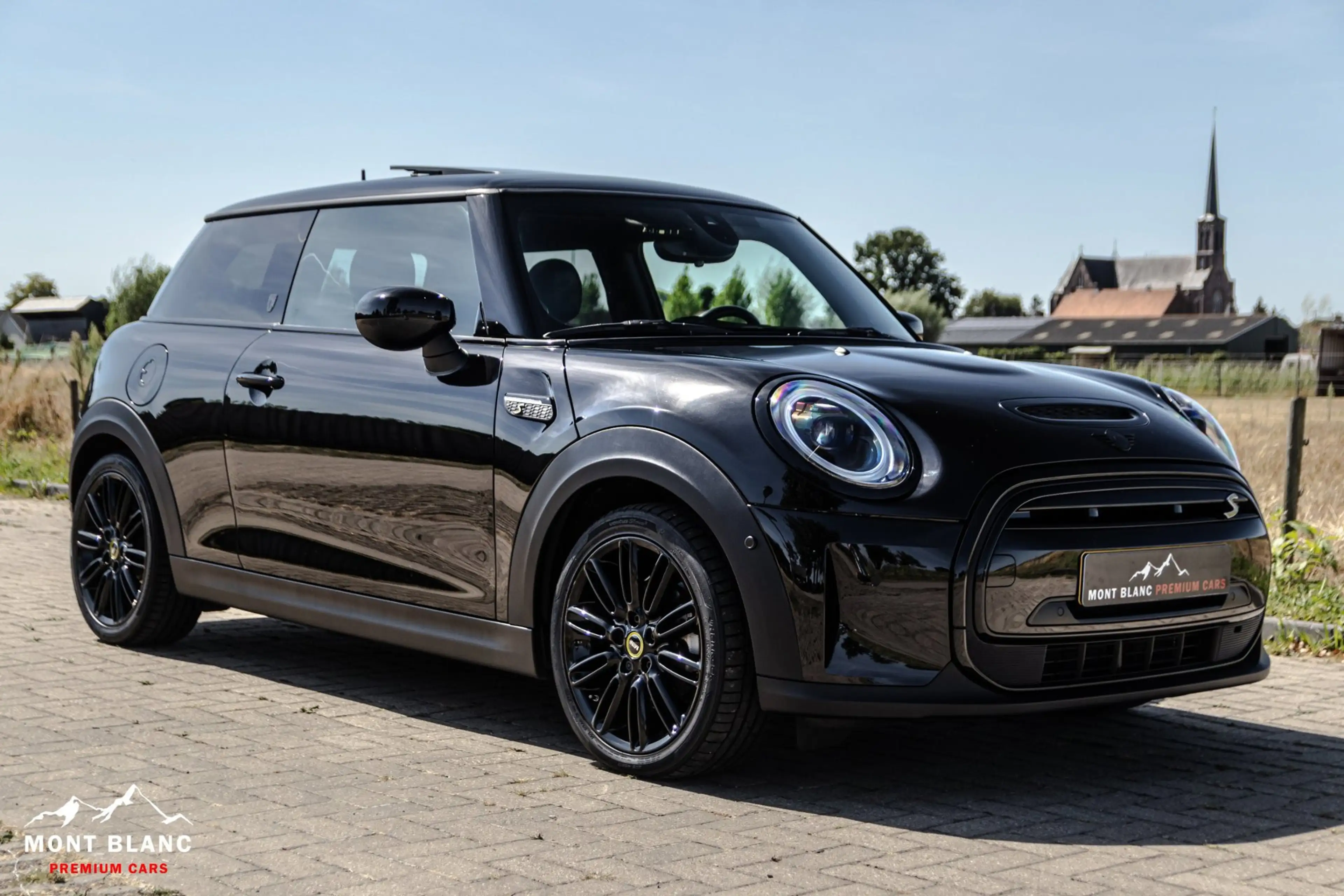 MINI Cooper SE MINI Yours 33 kWh|Dealer ond.|NL Auto|H/K|Pano.|€1