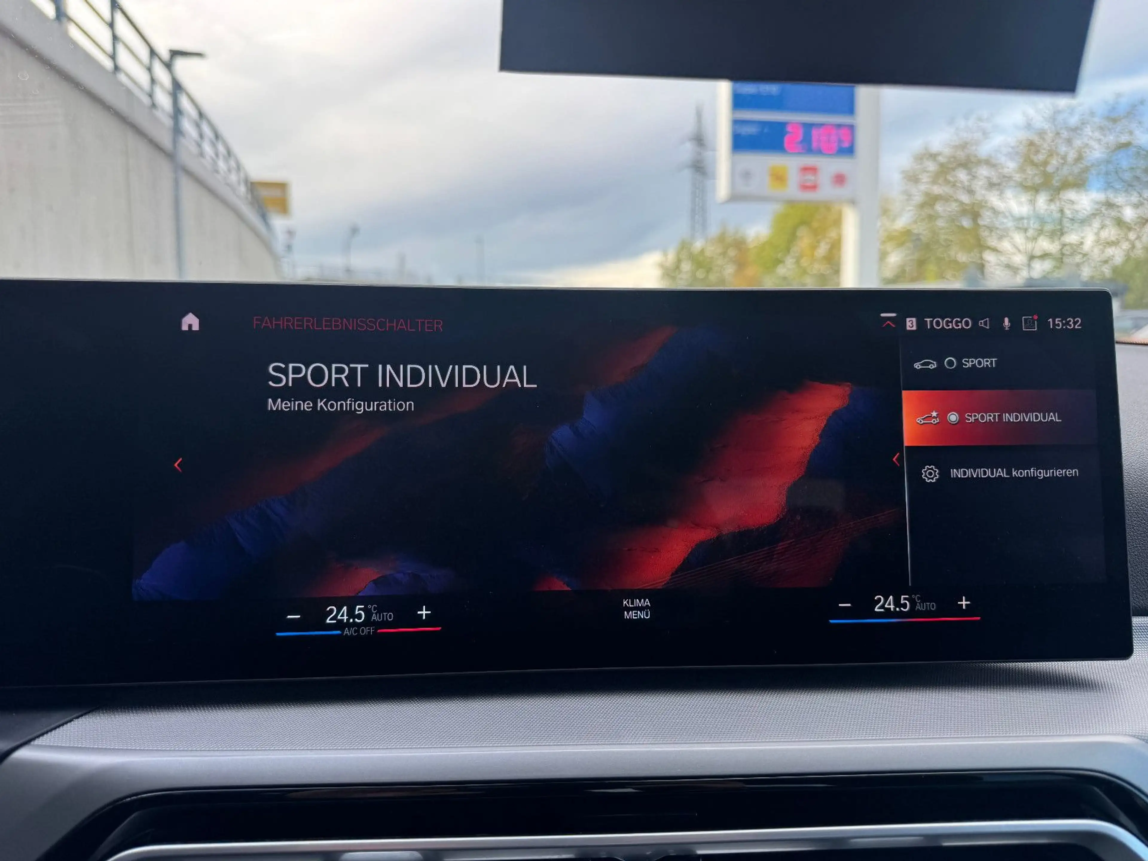 BMW 318 i Lim Autom. LED Navi HuD Curved Live Cam SHZ — photo 13