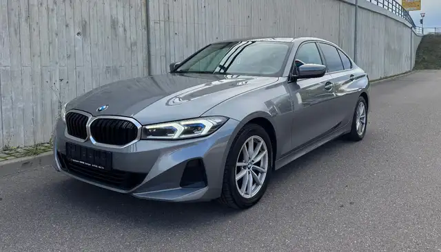 Bmw 318 i Lim Autom. LED Navi HuD Curved Live Cam SHZ