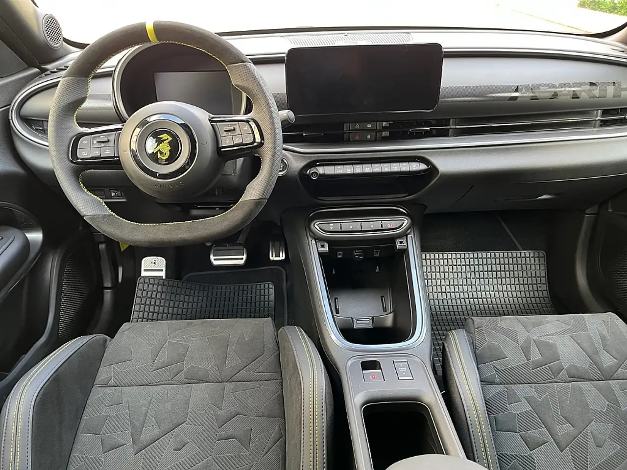 Abarth 600e 2025