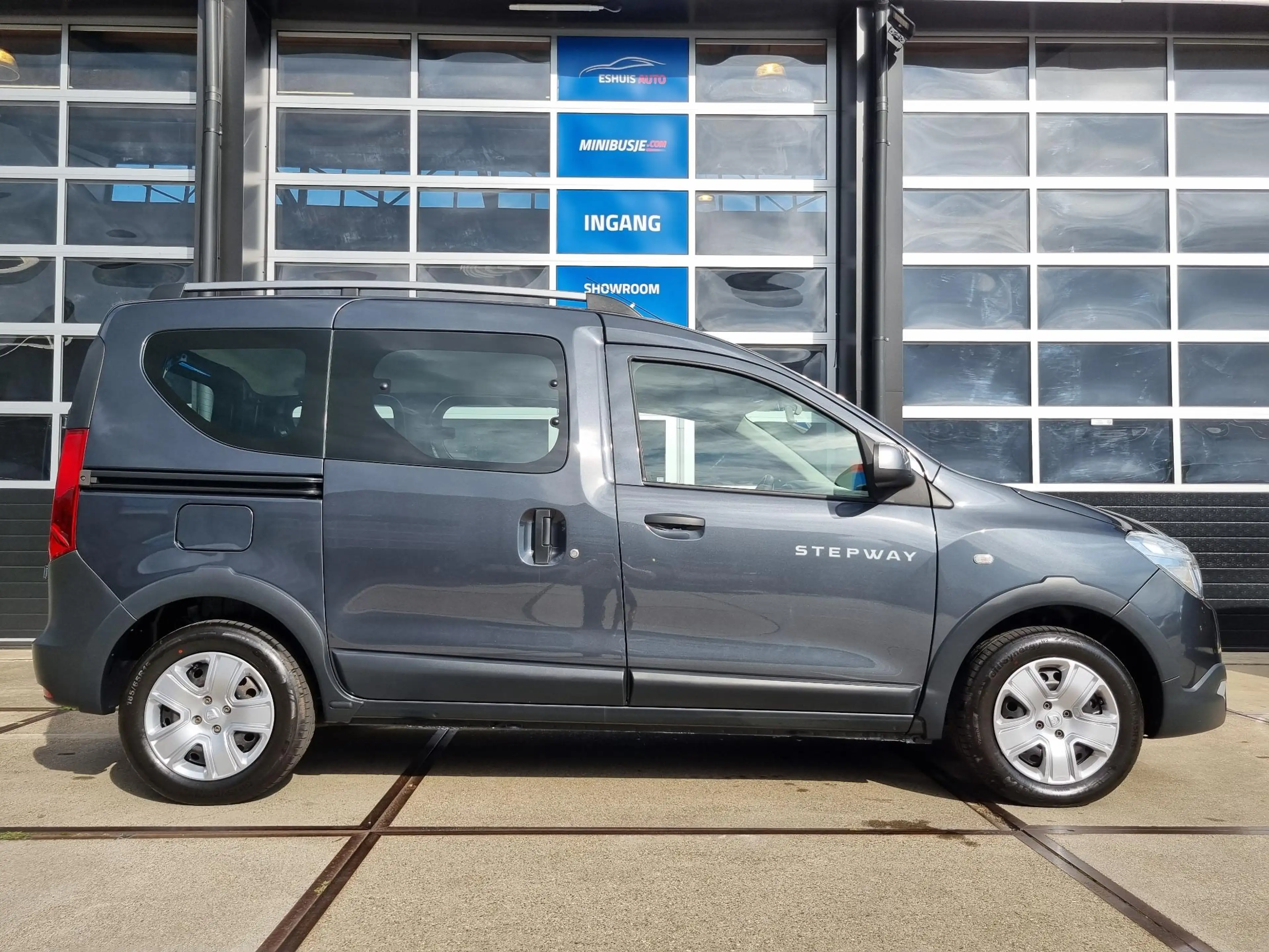 Dacia Dokker 1.3 TCe Stepway 130pk. NAVI / CRUISE / CAMERA / PD — photo 2