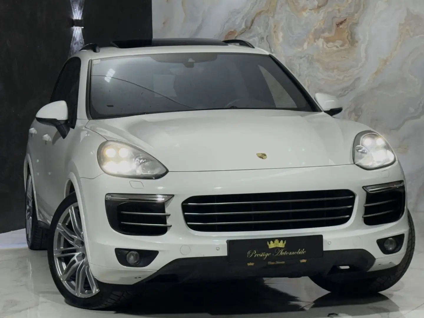 Porsche Cayenne II 3,0 V6 262PS DIESEL * SPORT DESIGN * 2.BESITZ * Weiß - 2