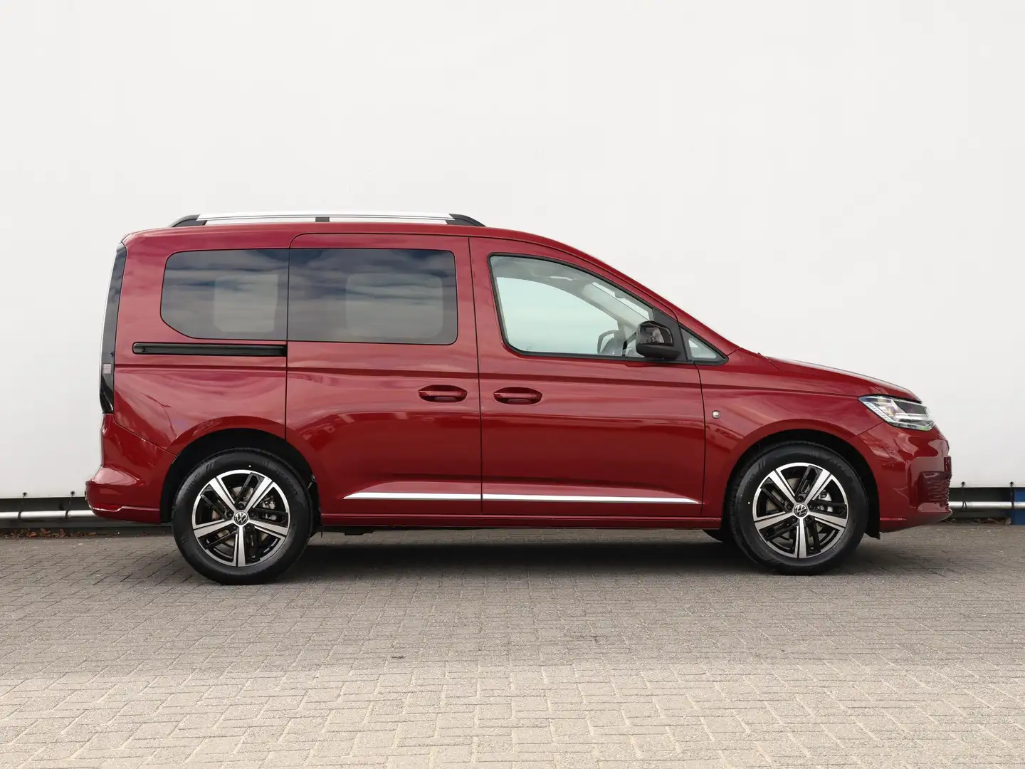 Volkswagen Caddy Kombi 1.5 TSI eHybride 115pk DSG Style | Airco | L Rood - 2