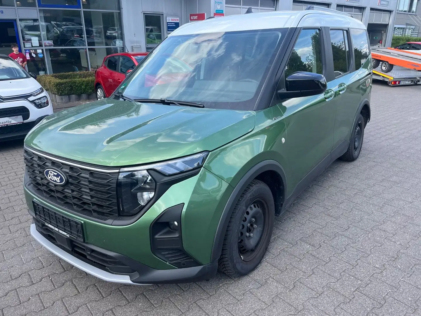 Ford Tourneo Courier Active Verde - 1