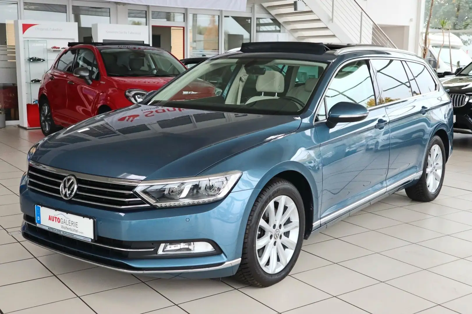 Volkswagen Passat Variant DSG Highline Pano LED Kamera Blau - 1